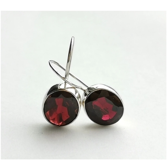 Sterling Silver Garnet drop earrings 🆕 - Picture 2 of 8